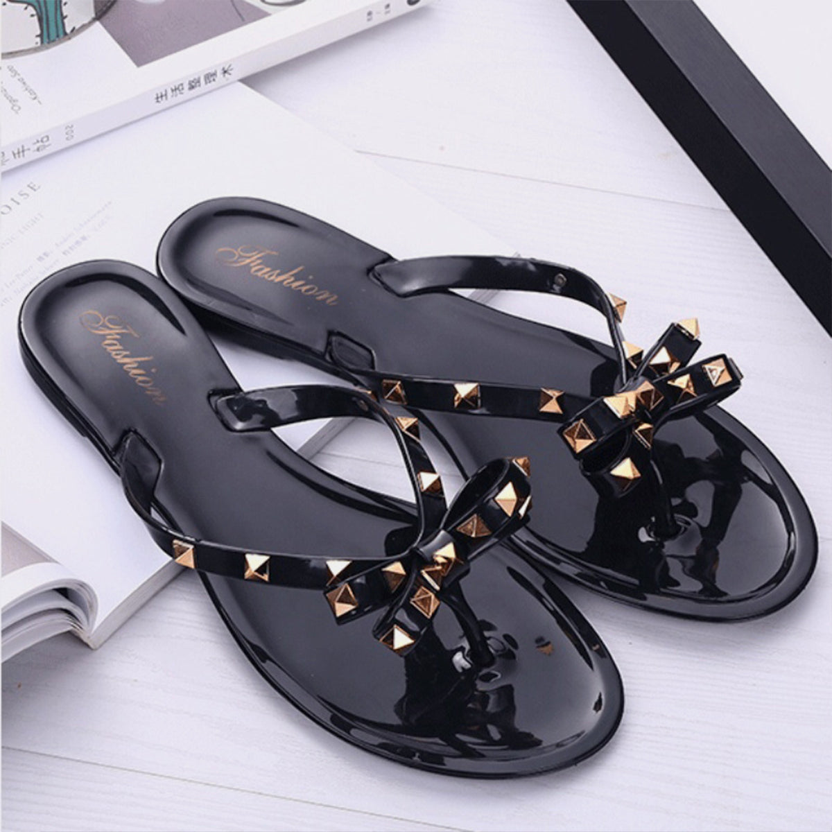 Bow Toe Post PVC Sandals - Black / 36(US5) Wynter 4 All Seasons