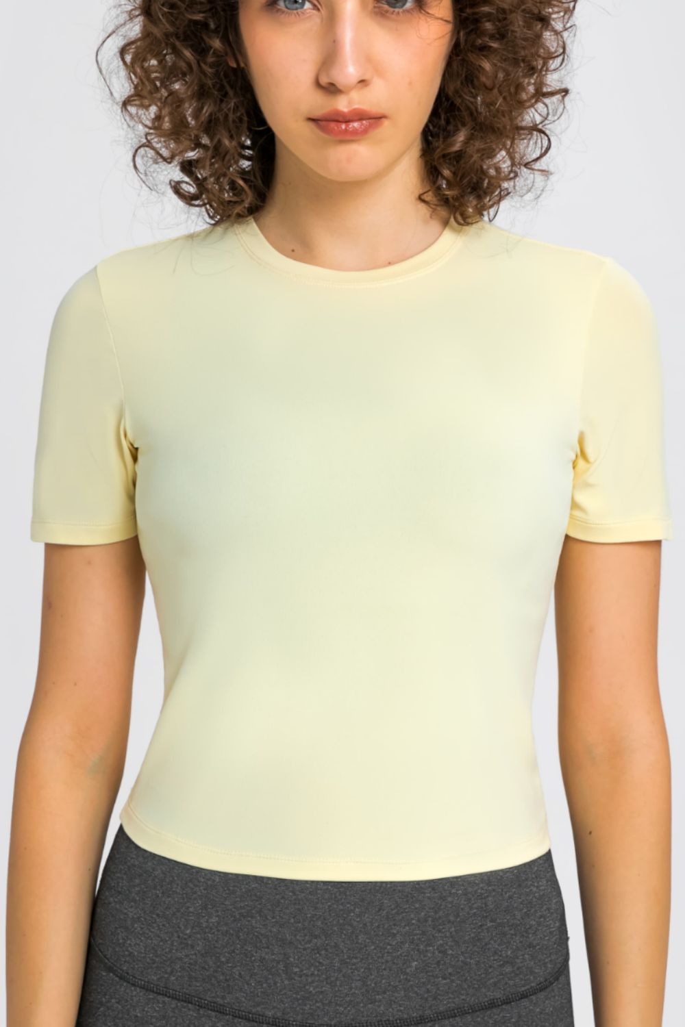 Round Neck Short Sleeve Yoga Tee - Yellow / 4 Apparel & Accessories Wynter 4 All Seasons