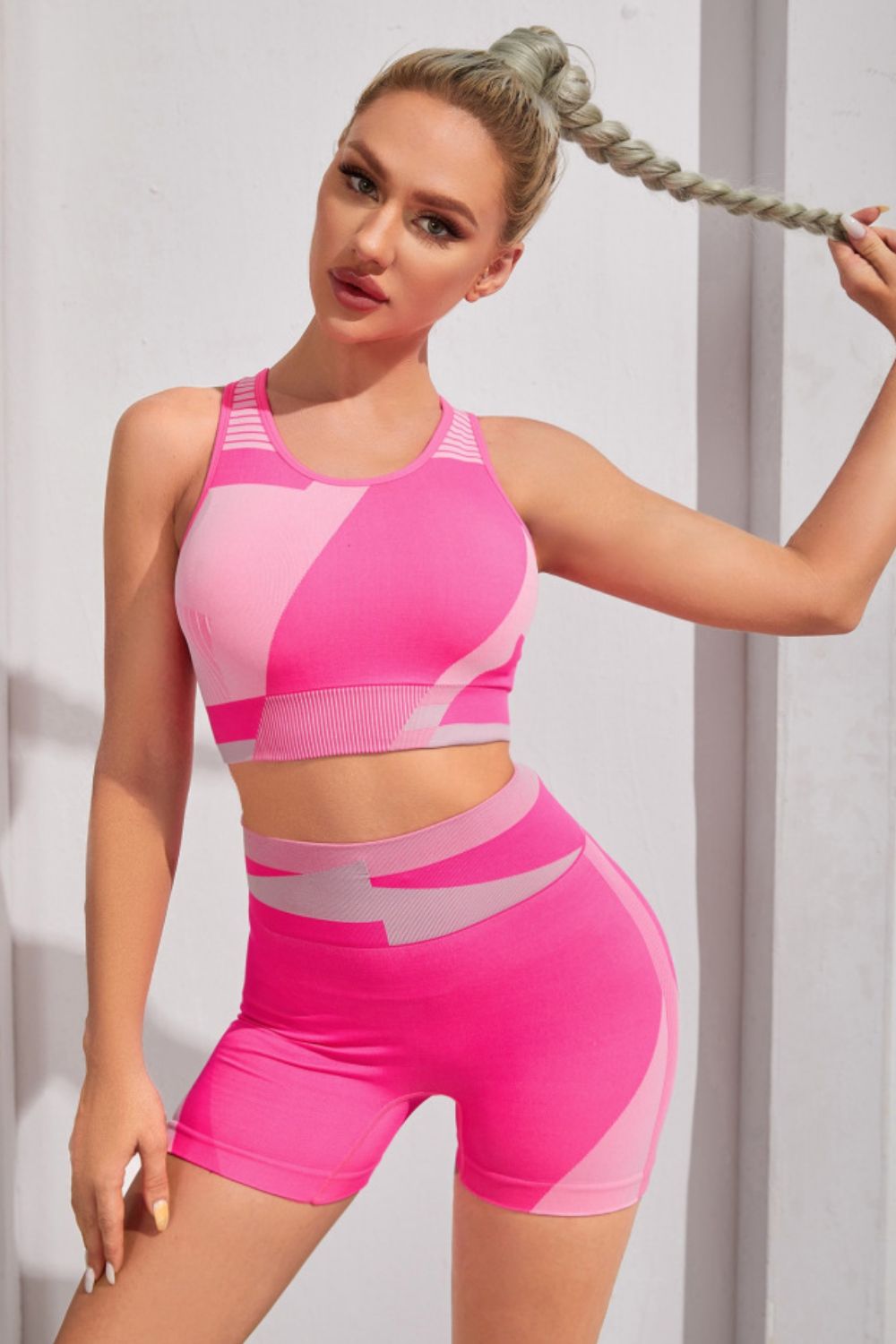 Color Block Sports Bra and Shorts Set - Hot Pink / S Wynter 4 All Seasons