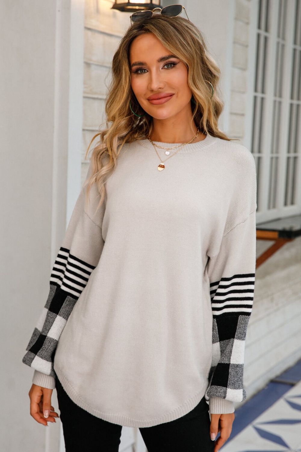 Mixed Print Curved Hem Knit Pullover - Gray / S Shirts & Tops Wynter 4 All Seasons